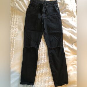 Lucky brand Skinny Jeans
Black , size 6/28